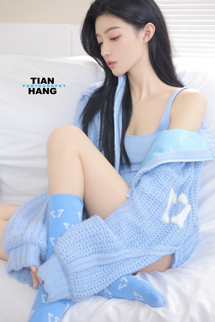 大红灯笼高高挂 封面